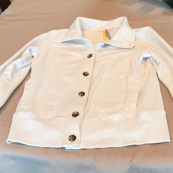 Lole Full Button Cozy Cardigan Sweatshirt - Medium.  Comfy with Stylish Detail. - Picture 2 of 15